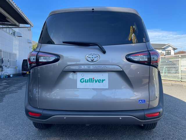 トヨタ シエンタ G クエロ 神奈川県 2022(令4)年 0.4万km アバンギャルドブロンズメタリック ワンオーナー/パノラマビューモニター/純正ナビ（DVD/CD/BT/SD/AM/FM）/フルセグTV/両側パワースライドドア/ハーフレザーシート/前席シートヒーター/ステアリングヒーター/トヨタセーフティセンス/レーンキープアシスト/オートハイビーム/パーキングサポートブレーキ/クリアランスソナー/前後ドライブレコーダー（ZDR-035）/ビルトインETC/スマートキー　2本/プッシュスタート/純正フロアマット/アイドリングストップ/横滑り防止装置/保証書/取扱説明書