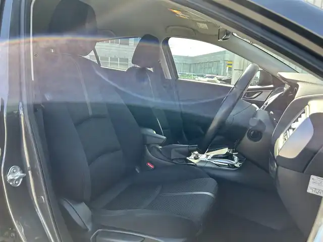 マツダ アクセラ スポーツ 15S 富山県 2019(令1)年 5.7万km マシーングレープレミアムM マツダコネクトナビ(7インチ)/フルセグTV/Bluetooth/USB端子/DVD再生/CD再生/アラウンドビューモニター/純正16インチAW付夏タイヤ4本積込/ETC/ドライブレコーダー/ウィンカーミラー/電動格納ミラー/スマートキー/プッシュスタート/i-stop/パーキングセンサー/アドバンススマートシティブレーキサポート禁煙/AT誤発進抑制制御機能/車線逸脱警報システム(LDWS)/横滑り防止装置/革巻きステアリング/社外16インチAW/スペアキー/保証書/取扱説明書