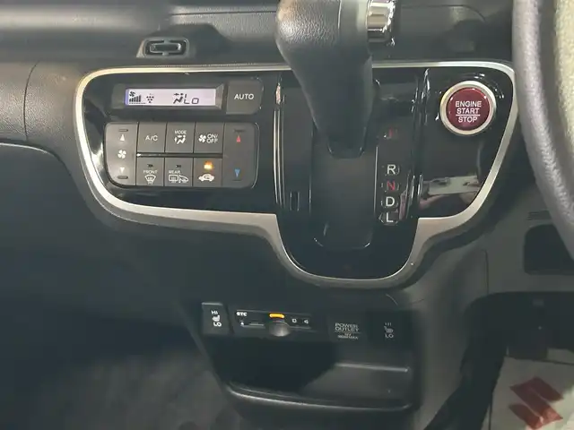 ホンダ Ｎ ＢＯＸ カスタム G Lパッケージ 宮崎県 2017(平29)年 9.9万km クリスタルブラックパール /ナビ(CN-RX03D)//TV/CD/DVD/Bluetooth//バックカメラ//両側パワースライドドア//ビルトインETC//前席シートヒーター//純正フロアマット//純正アルミホイール//ドアバイザー//プッシュスタート//電格ウィンカーミラー//ステアリングスイッチ