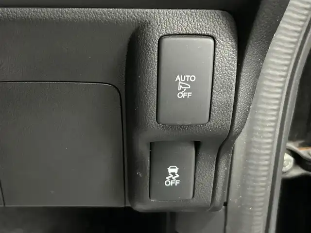 ホンダ Ｎ ＢＯＸ カスタム G Lパッケージ 宮崎県 2017(平29)年 9.9万km クリスタルブラックパール /ナビ(CN-RX03D)//TV/CD/DVD/Bluetooth//バックカメラ//両側パワースライドドア//ビルトインETC//前席シートヒーター//純正フロアマット//純正アルミホイール//ドアバイザー//プッシュスタート//電格ウィンカーミラー//ステアリングスイッチ