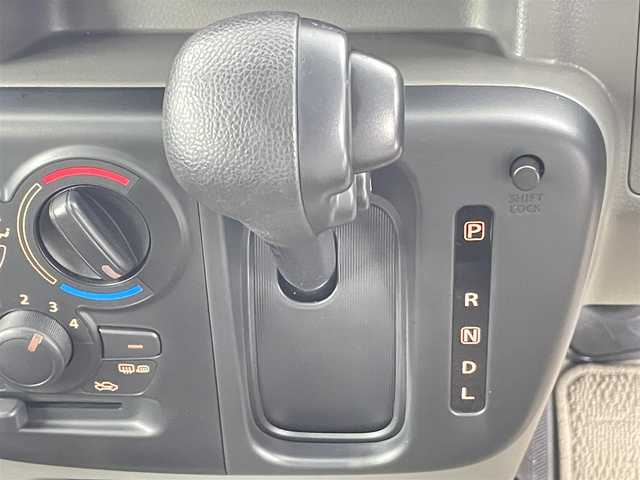 スズキ エブリイ ジョイン ターボ 千葉県 2024(令6)年 0.5万km クールカーキPM 禁煙車/登録時走行距離：4615Km/スズキセーフティーサポート/・衝突被害軽減ブレーキ/・後退時抑制ブレーキ/・車線逸脱警報/パートタイム式４WD(切り替え機能付）/・２WD/・オート4WD/・４WD ロック/シートヒーター/リア席クーラー/USBソケット×２/スマートキー/・スペアキー