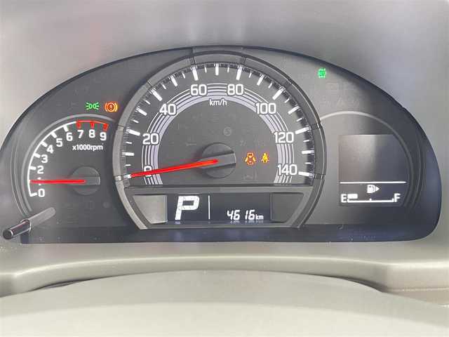 スズキ エブリイ JOINターボ 千葉県 2024(令6)年 0.5万km クールカーキPM 禁煙車/登録時走行距離：4615Km/スズキセーフティーサポート/・衝突被害軽減ブレーキ/・後退時抑制ブレーキ/・車線逸脱警報/パートタイム式４WD(切り替え機能付）/・２WD/・オート4WD/・４WD ロック/シートヒーター/リア席クーラー/USBソケット×２/スマートキー/・スペアキー