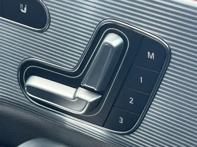 メルセデス・ベンツ Ｍ・ベンツ Ａ２００ｄ AMGライン 静岡県 2019(令1)年 8.4万km イリジウムシルバー 純正ナビ/フルセグ/Bluetooth/USB/ETC2.0/全方位/サンルーフ/ドライブレコーダー前/レザーシート/パワーシートD＋N/シートヒーターD＋N/純正アルミホイール/LEDヘッドライト/アンビエントライト/シートキネティクス/TSP/パートロニック/アクティレーンキープアシスト/HUD/アクティブブレーキアシスト/ブラインドスポットアシスト/アテンションアシスト/レーンチェンジアシスト/レーンキープアシスト/ダイナミックセレクト