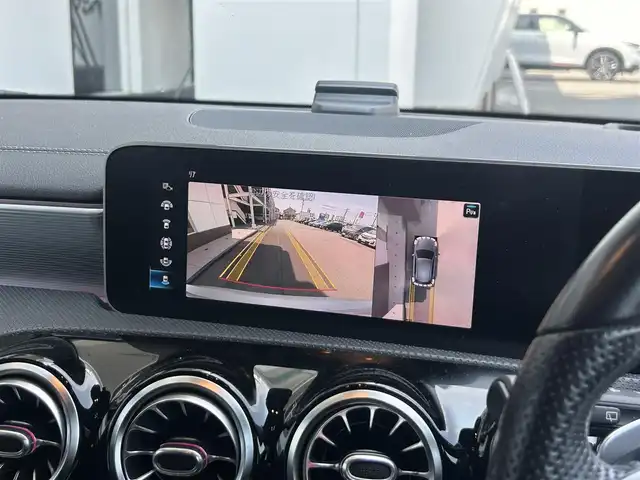 メルセデス・ベンツ Ｍ・ベンツ Ａ２００ｄ AMGライン 静岡県 2019(令1)年 8.4万km イリジウムシルバー 純正ナビ/フルセグ/Bluetooth/USB/ETC2.0/全方位/サンルーフ/ドライブレコーダー前/レザーシート/パワーシートD＋N/シートヒーターD＋N/純正アルミホイール/LEDヘッドライト/アンビエントライト/シートキネティクス/TSP/パートロニック/アクティレーンキープアシスト/HUD/アクティブブレーキアシスト/ブラインドスポットアシスト/アテンションアシスト/レーンチェンジアシスト/レーンキープアシスト/ダイナミックセレクト