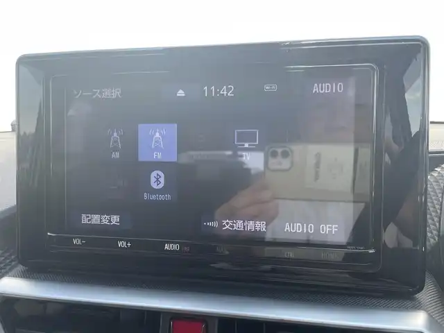 トヨタ ライズ Z 群馬県 2022(令4)年 2.9万km スムースグレーマイカメタリック/ブラック2トーン ワンオーナー/スマートアシスト/・衝突回避支援ブレーキ/・標識認識機能/・先行車発進お知らせ機能/・ブレーキ制御付き誤発進抑制機能/・車線逸脱警報機能/・ふらつき警報機能/・ブラインドスポットモニター/純正SDナビ　NSZT-Y68T/　(CD DVD Bluetooth　フルセグTV SD AM FM)/全方位カメラ/スマートペダル/ビルトインETC2.0/レーダークルーズコントロール/LEDヘッドライト/オートライト/オートマチックハイビーム/前席シートヒーター/社外前後ドライブレコーダー　ユピテルZ300/革巻きステアリング/ステアリングリモコン/オートブレーキホールド/ECOモード・DRIVEモード/横滑り防止/電動格納ウィンカーミラー/純正フロアマット/純正ドアバイザー/スペアキー/取扱説明書/保証書