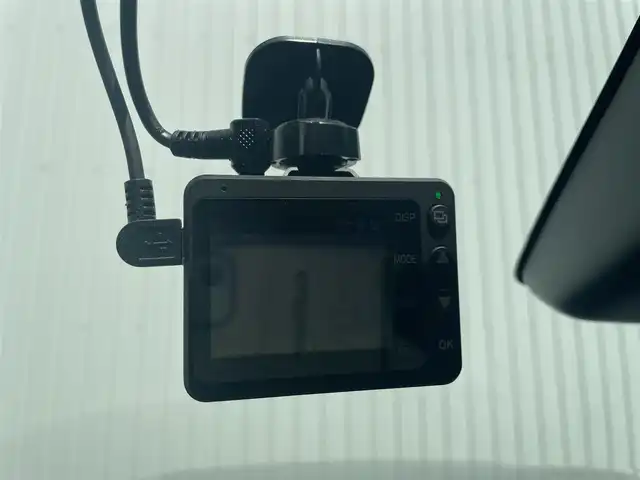 トヨタ ライズ Z 群馬県 2022(令4)年 2.9万km スムースグレーマイカメタリック/ブラック2トーン ワンオーナー/スマートアシスト/・衝突回避支援ブレーキ/・標識認識機能/・先行車発進お知らせ機能/・ブレーキ制御付き誤発進抑制機能/・車線逸脱警報機能/・ふらつき警報機能/・ブラインドスポットモニター/純正SDナビ　NSZT-Y68T/　(CD DVD Bluetooth　フルセグTV SD AM FM)/全方位カメラ/スマートペダル/ビルトインETC2.0/レーダークルーズコントロール/LEDヘッドライト/オートライト/オートマチックハイビーム/前席シートヒーター/社外前後ドライブレコーダー　ユピテルZ300/革巻きステアリング/ステアリングリモコン/オートブレーキホールド/ECOモード・DRIVEモード/横滑り防止/電動格納ウィンカーミラー/純正フロアマット/純正ドアバイザー/スペアキー/取扱説明書/保証書