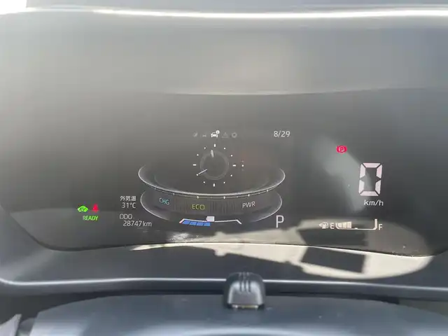 トヨタ ライズ Z 群馬県 2022(令4)年 2.9万km スムースグレーマイカメタリック/ブラック2トーン ワンオーナー/スマートアシスト/・衝突回避支援ブレーキ/・標識認識機能/・先行車発進お知らせ機能/・ブレーキ制御付き誤発進抑制機能/・車線逸脱警報機能/・ふらつき警報機能/・ブラインドスポットモニター/純正SDナビ　NSZT-Y68T/　(CD DVD Bluetooth　フルセグTV SD AM FM)/全方位カメラ/スマートペダル/ビルトインETC2.0/レーダークルーズコントロール/LEDヘッドライト/オートライト/オートマチックハイビーム/前席シートヒーター/社外前後ドライブレコーダー　ユピテルZ300/革巻きステアリング/ステアリングリモコン/オートブレーキホールド/ECOモード・DRIVEモード/横滑り防止/電動格納ウィンカーミラー/純正フロアマット/純正ドアバイザー/スペアキー/取扱説明書/保証書