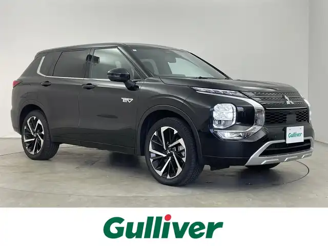 三菱 アウトランダー ＰＨＥＶ P 埼玉県 2024(令6)年 0.3万km ブラックダイヤモンド サンルーフ　純正９インチナビ　マルチアラウンドモニター　ＢＳＭ　ＨＵＤ　黒レザーシート　ＢＯＳＥサウンド　マイパイロット　レーダークルーズ　ステアリングヒーター　メモリシート　ワイヤレス充電　ＬＥＤ