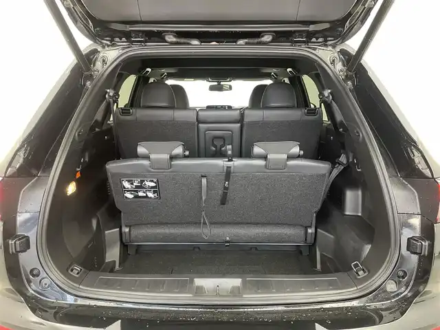 三菱 アウトランダー ＰＨＥＶ P 埼玉県 2024(令6)年 0.3万km ブラックダイヤモンド サンルーフ　純正９インチナビ　マルチアラウンドモニター　ＢＳＭ　ＨＵＤ　黒レザーシート　ＢＯＳＥサウンド　マイパイロット　レーダークルーズ　ステアリングヒーター　メモリシート　ワイヤレス充電　ＬＥＤ