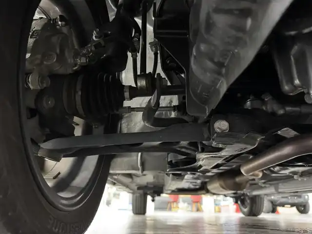 ダイハツ タント カスタム RS SA 三重県 2014(平26)年 2.1万km ブライトシルバーメタリック ガソリン・ターボ/FF/インパネCVT/純正 8インチナビ NSZN-W64DB/（CD/DVD/FM/AM/）/パノラマモニター（全周囲カメラ）/両側パワースライドドア/ドラレコ 前方/スマートアシスト/〇衝突回避支援システム/・衝突回避支援ブレーキ（対車両・対歩行者）/・衝突警報（対車両・対歩行者）/○横滑り防止装置/装備/・プッシュスタート/・スマートキーシステム/・LEDヘッドランプ/・フロントフォグランプ/・フルオートエアコン/・横滑り防止機能/・純正15inAW/・純正フロアマット/・取/ナビ取/・スマートキーx1、メカキーx2/など