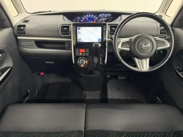 ダイハツ タント カスタム RS SA 三重県 2014(平26)年 2.1万km ブライトシルバーメタリック ガソリン・ターボ/FF/インパネCVT/純正 8インチナビ NSZN-W64DB/（CD/DVD/FM/AM/）/パノラマモニター（全周囲カメラ）/両側パワースライドドア/ドラレコ 前方/スマートアシスト/〇衝突回避支援システム/・衝突回避支援ブレーキ（対車両・対歩行者）/・衝突警報（対車両・対歩行者）/○横滑り防止装置/装備/・プッシュスタート/・スマートキーシステム/・LEDヘッドランプ/・フロントフォグランプ/・フルオートエアコン/・横滑り防止機能/・純正15inAW/・純正フロアマット/・取/ナビ取/・スマートキーx1、メカキーx2/など