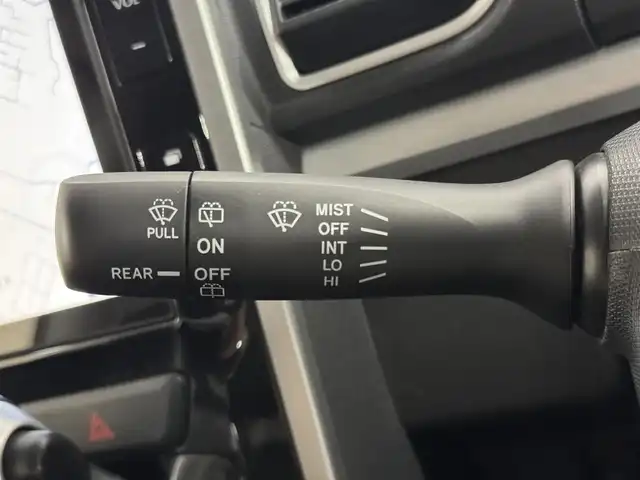 ダイハツ タント カスタム RS SA 三重県 2014(平26)年 2.1万km ブライトシルバーメタリック ガソリン・ターボ/FF/インパネCVT/純正 8インチナビ NSZN-W64DB/（CD/DVD/FM/AM/）/パノラマモニター（全周囲カメラ）/両側パワースライドドア/ドラレコ 前方/スマートアシスト/〇衝突回避支援システム/・衝突回避支援ブレーキ（対車両・対歩行者）/・衝突警報（対車両・対歩行者）/○横滑り防止装置/装備/・プッシュスタート/・スマートキーシステム/・LEDヘッドランプ/・フロントフォグランプ/・フルオートエアコン/・横滑り防止機能/・純正15inAW/・純正フロアマット/・取/ナビ取/・スマートキーx1、メカキーx2/など
