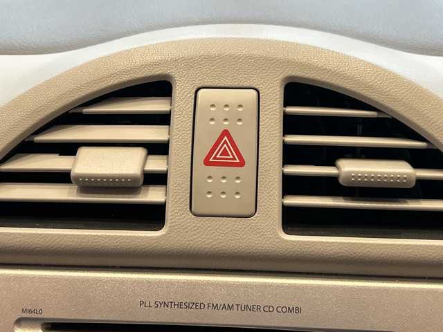 スズキ アルト エコ S 埼玉県 2014(平26)年 5.8万km 赤 CD再生/ドアバイザー/純正フロアマット/ダブルエアバック/リモコンキー/保証書/取扱説明書/禁煙車