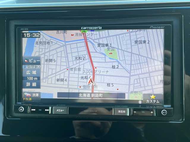 ホンダ フィット ハイブリット Fパッケージ 道東・釧路十勝 2016(平28)年 10.8万km タフホワイトⅡ 4WD/社外メモリナビ　/ＤＶＤ再生　/Ｂｌｕｅｔｏｏｔｈ　/ＥＴＣ　/バックカメラ　/横滑り防止装置/アイドリングストップ/スマートキー　/プッシュスタート　/社外１５インチアルミホイール　/社外フロアマット/サマータイヤ積み込み/・185/60/R15/・溝4ミリ