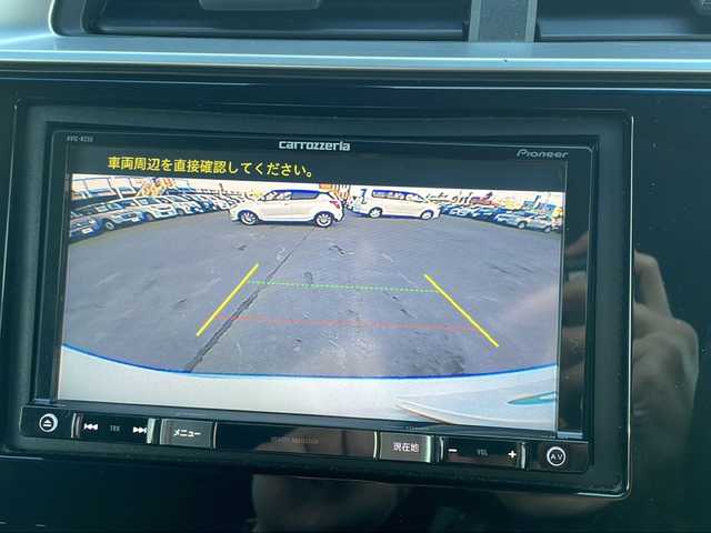 ホンダ フィット ハイブリット Fパッケージ 道東・釧路十勝 2016(平28)年 10.8万km タフホワイトⅡ 4WD/社外メモリナビ　/ＤＶＤ再生　/Ｂｌｕｅｔｏｏｔｈ　/ＥＴＣ　/バックカメラ　/横滑り防止装置/アイドリングストップ/スマートキー　/プッシュスタート　/社外１５インチアルミホイール　/社外フロアマット/サマータイヤ積み込み/・185/60/R15/・溝4ミリ