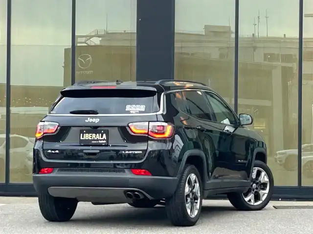 クライスラー・ジープ ジープ コンパス 石川県 2020(令2)年 1.9万km 黒 4WD/純正メモリナビ/　Bluetooth・AM/FM・USB・AUX/Beats Audioプレミアムサウンドシステム/フルセグTV/ETC2.0/バックカメラ/前後ドライブレコーダー/アダプティブクルーズコントロール/シートヒーター（D+N席）/パワーシート（D席）/シートヒーター/ルーフレール/アンチロック・ブレーキ・システム/衝突被害軽減システム/横滑り防止装置/前後コーナーセンサー/レーンキープアシスト/盗難防止装置/パーキングアシスト/アイドリングストップ/エアバッグ（W+サイド）/カーテンエアバッグ/純正アルミホイール/スマートキー