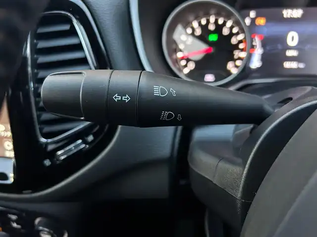 クライスラー・ジープ ジープ コンパス 石川県 2020(令2)年 1.9万km 黒 4WD/純正メモリナビ/　Bluetooth・AM/FM・USB・AUX/Beats Audioプレミアムサウンドシステム/フルセグTV/ETC2.0/バックカメラ/前後ドライブレコーダー/アダプティブクルーズコントロール/シートヒーター（D+N席）/パワーシート（D席）/シートヒーター/ルーフレール/アンチロック・ブレーキ・システム/衝突被害軽減システム/横滑り防止装置/前後コーナーセンサー/レーンキープアシスト/盗難防止装置/パーキングアシスト/アイドリングストップ/エアバッグ（W+サイド）/カーテンエアバッグ/純正アルミホイール/スマートキー