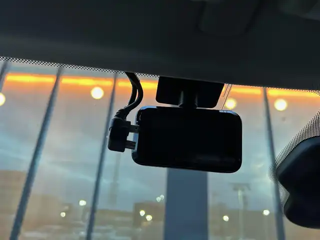 クライスラー・ジープ ジープ コンパス 石川県 2020(令2)年 1.9万km 黒 4WD/純正メモリナビ/　Bluetooth・AM/FM・USB・AUX/Beats Audioプレミアムサウンドシステム/フルセグTV/ETC2.0/バックカメラ/前後ドライブレコーダー/アダプティブクルーズコントロール/シートヒーター（D+N席）/パワーシート（D席）/シートヒーター/ルーフレール/アンチロック・ブレーキ・システム/衝突被害軽減システム/横滑り防止装置/前後コーナーセンサー/レーンキープアシスト/盗難防止装置/パーキングアシスト/アイドリングストップ/エアバッグ（W+サイド）/カーテンエアバッグ/純正アルミホイール/スマートキー