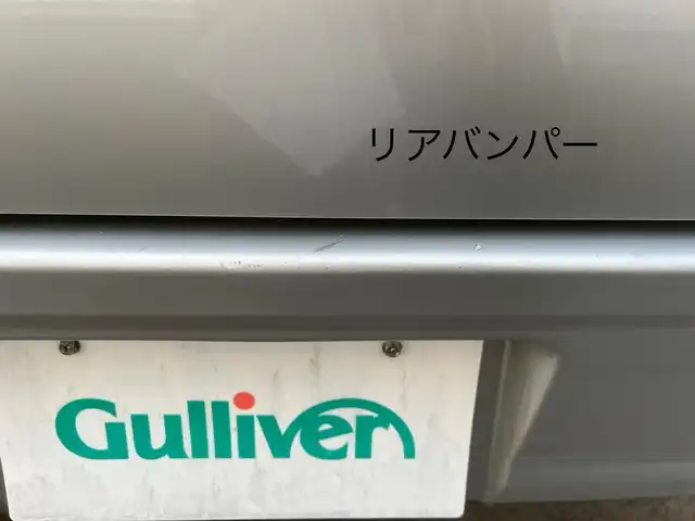 スズキ エブリイ PC 三重県 2023(令5)年 4万km シルキーシルバーメタリック 5MT/ETC/社外ディスプレイオーディオ（Bluetooth/SD/Android　Auto/Apple CarPlay/AM/FM/USB）/ドライブレコーダー（前後）/スズキセーフティサポート（デュアルカメラブレーキサポート/誤発進抑制/後方誤発進抑制/後退時ブレーキサポート/車線逸脱警報/ふらつき警報/先行車発進お知らせ/ハイビームアシスト/エマージェンシーストップシグナル/ヒルホールドコントロール）/バックセンサー（リア）/USB電源ソケット/ボディ同色ドアミラー（電動格納機能/助手席側サイドアンダーミラー付）/ファブリックシート/ヘッドレスト別体シート（前後）/シートバックポケット（助手席）/自発光式アナログメーター/タコメーター/スペアキー