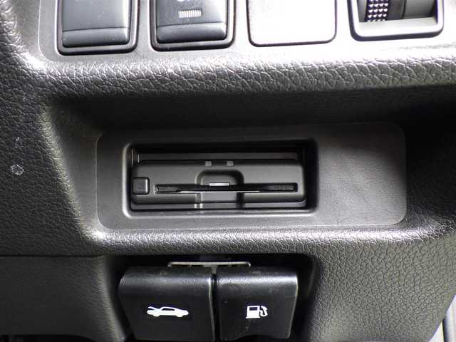 日産 エクストレイル 20Xi Vセレクション 千葉県 2022(令4)年 5.4万km ダークメタルグレー エマージェンシーブレーキ/プロパイロット/インテリジェントクルーズコントロール/各席シートヒーター/純正SDナビ/地デジTV/【DVD/CD再生機能　Bluetooth接続】/アラウンドビューモニター/ドライブレコーダー/革巻きステアリング/ETC/LEDヘッドライト/フォグライト/ウインカーミラー/コーナーセンサー/純正18インチアルミホイル/インテリジェントキー