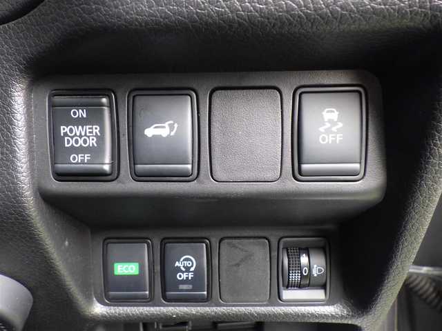 日産 エクストレイル 20Xi Vセレクション 千葉県 2022(令4)年 5.4万km ダークメタルグレー エマージェンシーブレーキ/プロパイロット/インテリジェントクルーズコントロール/各席シートヒーター/純正SDナビ/地デジTV/【DVD/CD再生機能　Bluetooth接続】/アラウンドビューモニター/ドライブレコーダー/革巻きステアリング/ETC/LEDヘッドライト/フォグライト/ウインカーミラー/コーナーセンサー/純正18インチアルミホイル/インテリジェントキー