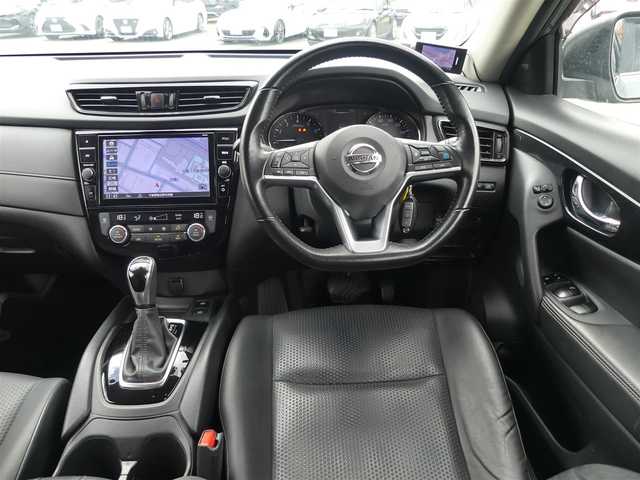 日産 エクストレイル 20Xi Vセレクション 千葉県 2022(令4)年 5.4万km ダークメタルグレー エマージェンシーブレーキ/プロパイロット/インテリジェントクルーズコントロール/各席シートヒーター/純正SDナビ/地デジTV/【DVD/CD再生機能　Bluetooth接続】/アラウンドビューモニター/ドライブレコーダー/革巻きステアリング/ETC/LEDヘッドライト/フォグライト/ウインカーミラー/コーナーセンサー/純正18インチアルミホイル/インテリジェントキー