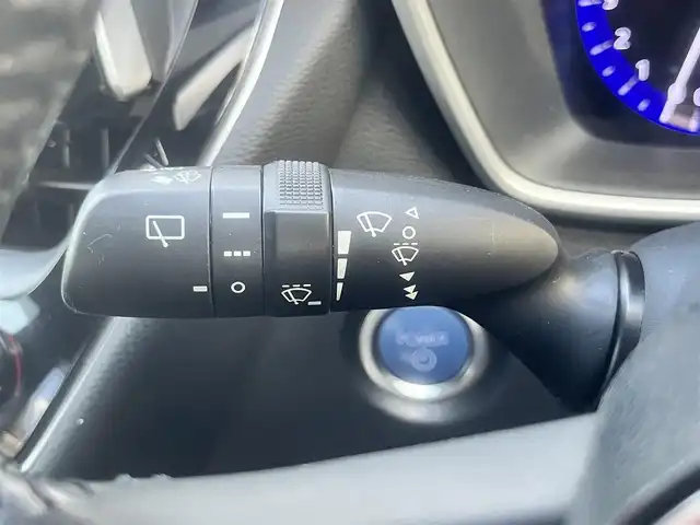 トヨタ カローラ スポーツ ハイブリッドG Z 島根県 2019(令1)年 6万km ホワイトパールクリスタルシャイン ワンオーナー　/社外ＳＤナビ　/フルセグＴＶ　/ＤＶＤ再生　/Ｂｌｕｅｔｏｏｔｈ接続　/バックカメラ　/ＥＴＣ　/レーダークルーズコントロール/衝突軽減ブレーキ/レーンキープアシスト/オートハイビーム／ライト　/スマートキー　/アイドリングストップ/純正LEDヘッドライト　/純正１８インチアルミホイール/純正フロアマット/保証書・取扱説明書/スペアキー1本