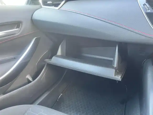 トヨタ カローラ スポーツ ハイブリッドG Z 島根県 2019(令1)年 6万km ホワイトパールクリスタルシャイン ワンオーナー　/社外ＳＤナビ　/フルセグＴＶ　/ＤＶＤ再生　/Ｂｌｕｅｔｏｏｔｈ接続　/バックカメラ　/ＥＴＣ　/レーダークルーズコントロール/衝突軽減ブレーキ/レーンキープアシスト/オートハイビーム／ライト　/スマートキー　/アイドリングストップ/純正LEDヘッドライト　/純正１８インチアルミホイール/純正フロアマット/保証書・取扱説明書/スペアキー1本