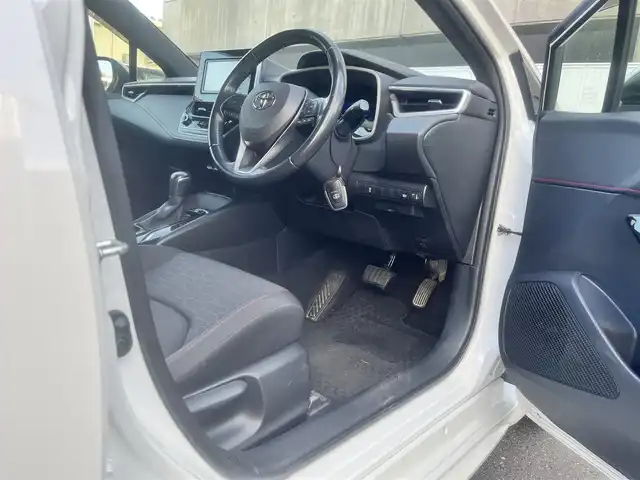 トヨタ カローラ スポーツ ハイブリッドG Z 島根県 2019(令1)年 6万km ホワイトパールクリスタルシャイン ワンオーナー　/社外ＳＤナビ　/フルセグＴＶ　/ＤＶＤ再生　/Ｂｌｕｅｔｏｏｔｈ接続　/バックカメラ　/ＥＴＣ　/レーダークルーズコントロール/衝突軽減ブレーキ/レーンキープアシスト/オートハイビーム／ライト　/スマートキー　/アイドリングストップ/純正LEDヘッドライト　/純正１８インチアルミホイール/純正フロアマット/保証書・取扱説明書/スペアキー1本