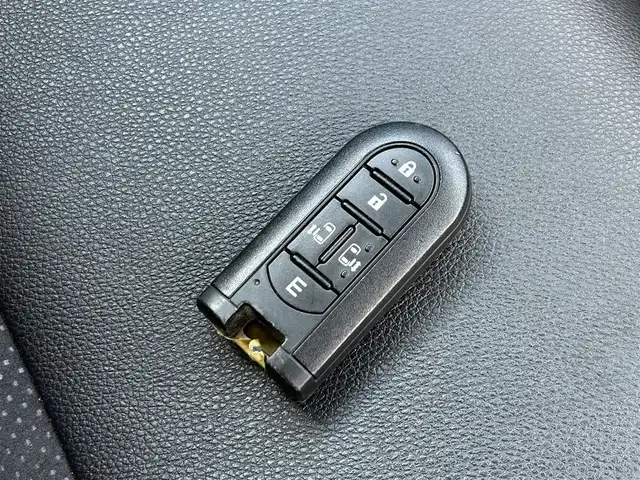 ダイハツ タント カスタム RS トップED SA Ⅲ 京都府 2018(平30)年 3.7万km ブラックマイカメタリック ワンオーナー　禁煙/37002キロ/車検：R09年3月9日まで有効/スマートアシストIII/社外SDナビ7インチワイド/フルセグTV/Bluetooth/純正エンジンスターター/両側パワースライド/バックカメラ/シートヒーター/ステアリングスイッチ/スマートキー２個/新車保証書/取扱説明書