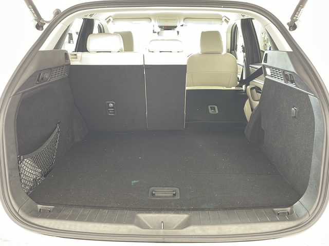 マツダ ＣＸ－６０ XD HV エクスクルーシブモダン 兵庫県 2023(令5)年 2.6万km ロジウムホワイトプレミアムメタリック ・純正ナビ/BT/USB/TV/HDMI/AppleCarPlay/AndroidAuto/・BOSE/・360°ビューモニター/・前後ドライブレコーダー/・ビルトインETC/・スマートシティブレーキサポート/・スマートブレーキサポート/・緊急時車線維持支援/・ドライバー異常時対応システム/・誤発進抑制制御/・前後側方接近車両検知/・車線逸脱警報システム/・レーンキープアシストシステム/・ディスタンス＆スピードアラート/・車間制御/・標識認識システム/・ブラインドスポットモニタリング/・降車時警報/・パーキングセンサー/・ヘッドアップディスプレイ/・レザーシート/・前席パワーシート/・運転席メモリーシート/・全席シートヒーター/・前席ベンチレーション/・ワイヤレス充電/・ステアリングヒーター/・パドルシフト/・プッシュスタート