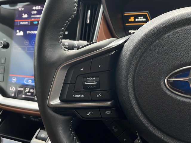 スバル アウトバック リミテッドEX 富山県 2022(令4)年 4.8万km 黒 ｈａｒｍａｎ／ｋａｒｄｏｎスピーカー/アイサイト/衝突軽減ブレーキ/レーンアシスト/レーダークルーズコントロール/サンルーフ/純正ナビ/　CD/DVD/BT/USB/フルセグＴＶ/ＴＶキャンセラー付/ＤＶＤ再生機能有/フロント・サイド・バックカメラ/ＥＴＣ/純正アルミホイール/寒冷地仕様/ドライブレコーダー/ブラウンレザーシート/パワーシート/メモリーシート/全席シートヒーター/ハンドルヒーター/電動リアゲート/コーナーセンサー/LEDオートライト/パドルシフト/ルーフレール/トノカバー/スマートキー/プッシュスタート