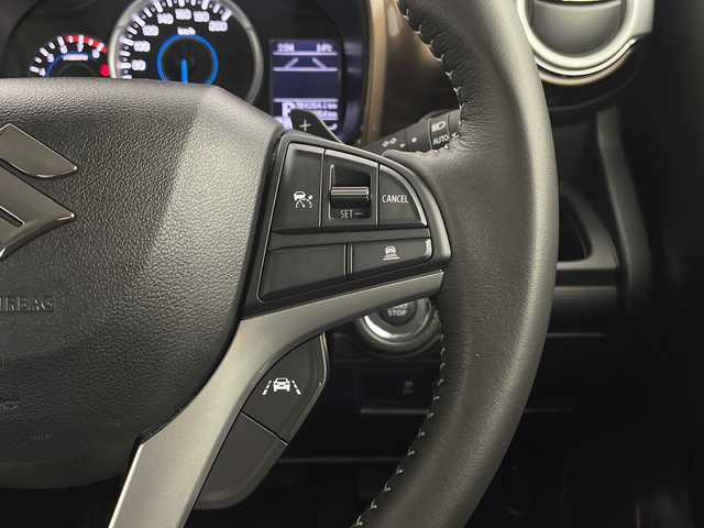 スズキ クロスビー HYBRID MZ 栃木県 2023(令5)年 1.5万km ピュアホワイトP 純正ナビ/・(AM/FM/TV/BT/iPod/CD/DVD)/スズキセーフティサポート/・デュアルセンサーブレーキサポート/・誤発進抑制機能/・車線逸脱抑制機能/・車線逸脱警報機能/・ふらつき警報機能/・先行車発進お知らせ機能/・標識認識機能/禁煙車/ターボ車/コーナーセンサー/アダプティクルーズコントロール/ハーフレザーシート/バックカメラ/前後ドライブレコーダー/ETC/シートヒーター（運転席/助手席）/ワンオーナー/ＬＥＤヘッドライト/純正アルミホイール/電動格納ミラー/アイドリングストップ/スペアキー