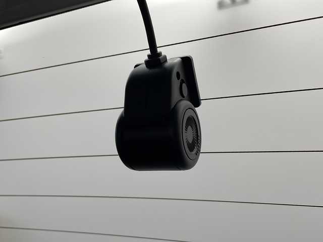 スズキ クロスビー HYBRID MZ 栃木県 2023(令5)年 1.5万km ピュアホワイトP 純正ナビ/・(AM/FM/TV/BT/iPod/CD/DVD)/スズキセーフティサポート/・デュアルセンサーブレーキサポート/・誤発進抑制機能/・車線逸脱抑制機能/・車線逸脱警報機能/・ふらつき警報機能/・先行車発進お知らせ機能/・標識認識機能/禁煙車/ターボ車/コーナーセンサー/アダプティクルーズコントロール/ハーフレザーシート/バックカメラ/前後ドライブレコーダー/ETC/シートヒーター（運転席/助手席）/ワンオーナー/ＬＥＤヘッドライト/純正アルミホイール/電動格納ミラー/アイドリングストップ/スペアキー