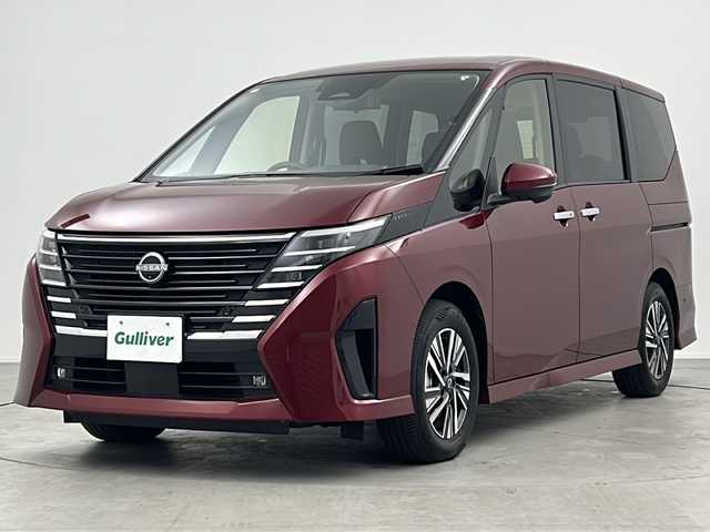 日産 セレナ e－パワー ハイウェイスター V 三重県 2023(令5)年 0.6万km ワインＭ 禁煙車/純正１２型ナビ/・フルセグ/・AppleCarPlay/AndroidAuto/・USB/・AM/FM/プロパイロット２．０/エマージェンシーブレーキ/アラウンドビュー/液晶ミラー/駐車支援/ＢＳＭ/純正ドラレコ/ＥＴＣ２．０/両側パワスラ/ハンズフリーオートスライドドア/Ｗエアコン/１００Ｖ電源/ワイヤレス充電/シートヒーター/ステアリングヒーター/寒冷地仕様/８人乗り/ハーフレザーシート