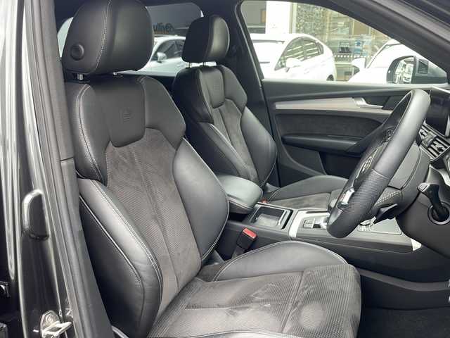 アウディ Ｑ５ Sライン ダイナミックリミテッド 福岡県 2019(令1)年 1.7万km デイトナグレーパールエフェクト 純正ナビ（Ｂｌｕｅｔｏｏｔｈ・フルセグＴＶ・ラジオ）　/運転席メモリーシート　/前席パワーシート　/前席シートヒーター　/前後純正ドライブレコーダー　/ビルトインＥＴＣ　/クルーズコントロール/車外カメラ（バック・フロント・バックフロントコーナー・全方位）/パーキングアシスト/MTモード付AT車/ルーフレール/CDプレイヤー/USBポート/デュアルエアコン/全席オートパワーウィンドウ/純正フロアマット/純正アルミホイール/前後コーナーセンサー/横滑り防止装置/ダウンヒルアシストコントロール/LEDライト/カーテンエアバック/アイドリングストップ/パワーステアリング/プッシュスタート/スマートキー/スペアキー1本/取扱説明書/保証書