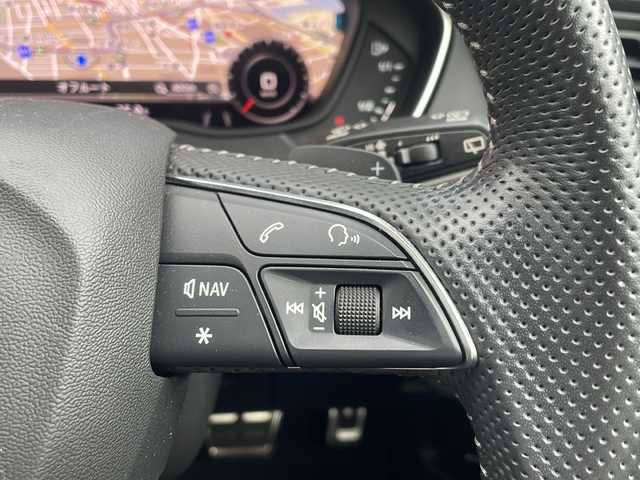 アウディ Ｑ５ Sライン ダイナミックリミテッド 福岡県 2019(令1)年 1.7万km デイトナグレーパールエフェクト 純正ナビ（Ｂｌｕｅｔｏｏｔｈ・フルセグＴＶ・ラジオ）　/運転席メモリーシート　/前席パワーシート　/前席シートヒーター　/前後純正ドライブレコーダー　/ビルトインＥＴＣ　/クルーズコントロール/車外カメラ（バック・フロント・バックフロントコーナー・全方位）/パーキングアシスト/MTモード付AT車/ルーフレール/CDプレイヤー/USBポート/デュアルエアコン/全席オートパワーウィンドウ/純正フロアマット/純正アルミホイール/前後コーナーセンサー/横滑り防止装置/ダウンヒルアシストコントロール/LEDライト/カーテンエアバック/アイドリングストップ/パワーステアリング/プッシュスタート/スマートキー/スペアキー1本/取扱説明書/保証書