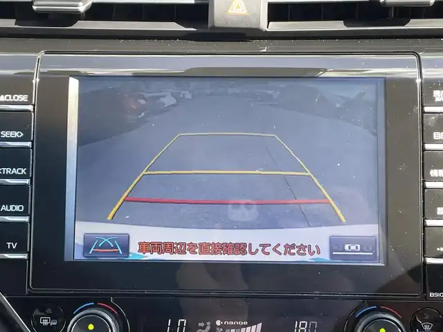 トヨタ カムリ G レザーパッケージ 愛知県 2017(平29)年 7.9万km プラチナホワイトパールマイカ サンルーフ＋メーカーオプションナビ付き/・純正メーカーオプションメモリーナビ/・フルセグテレビ/・CD/DVD/Blu-ray再生可能/・Bluetooth/USB/AUX接続機能/・ミュージックサーバー（SD録音機能）/・ETC（新セキュリティ対応）/・レザーシート/・パワーシート（運転席・助手席）/・シートヒーター（運転席・助手席）/・純正フロアマット/・純正18インチアルミホイール/・純正LEDヘッドライト/・オートマチックハイビーム/・コーナーセンサー/・衝突軽減ブレーキ/・レーンキープアシスト/・ブラインドスポットモニター/・電動パーキングブレーキ/・ブレーキホールド/・ドライブレコーダー（前方撮影）/・充電用USBポート（2個）/・スマートキー/・プッシュスタート/・デュアルオートエアコン/・アダプティブクルーズコントロール/・MTモード付きCVT