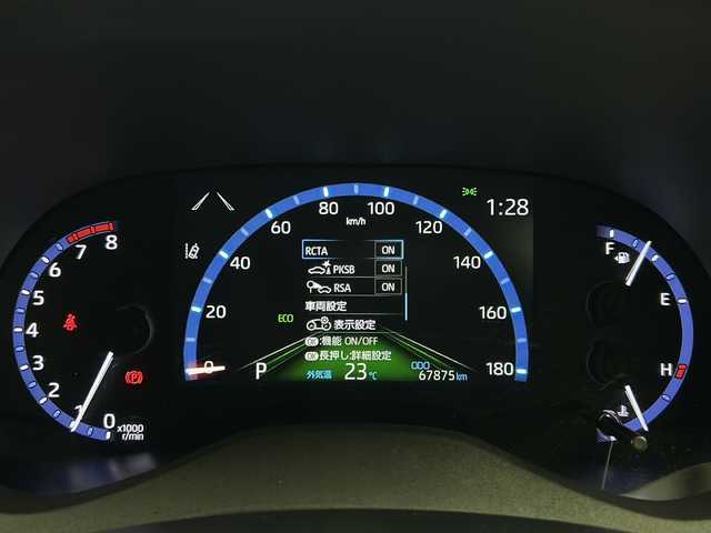トヨタ ヤリスクロス Z 宮城県 2020(令2)年 6.8万km ホワイトパールクリスタルシャイン /モデリスタエアロ//トヨタセーフティセンス//パラノミックビューモニター//純正ディスプレイオーディオナビ//ブラインドスポットモニター//パワーシート//シートヒーター//ステアリングヒーター//ETC//ドライブレコーダー前後//純正フロアマット//スペアキー//保証書