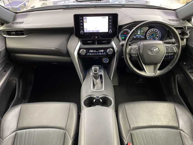 トヨタ ハリアー ハイブリッド G 岐阜県 2021(令3)年 4.8万km ブラック 純正8インチディスプレイオーディオ/（AM/FM/Bluetooth）/バックカメラ/レーダークルーズコントロール/パワーバックドア/ハーフレザーシート/オートハイビーム/ステアリングスイッチ/LEDライト/運転席パワーシート/ビルトインETC/スマートキー/プッシュスタート