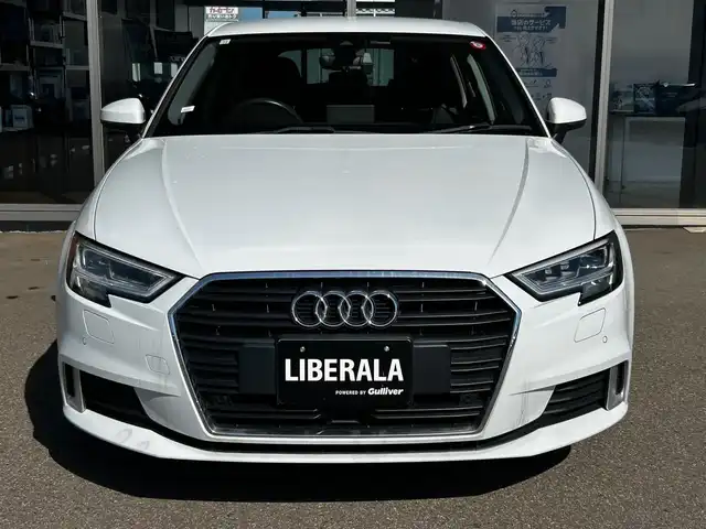 アウディ Ａ３ SB 30TFSI スポーツシグネチャーED 富山県 2020(令2)年 3万km 白 純正メモリナビ/Bluetooth接続/AM/FMラジオ/CD再生/バックカメラ/アイドリングストップ/ACC/USB接続/qi充電/プッシュスタート/ETC2.0/スマートキー/前後ドラレコ/バーチャルコックピット/D/N席シートヒーター/D/N席パワーシーター/パークアシスト