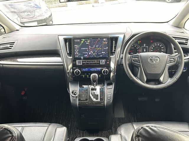 トヨタ アルファード S 滋賀県 2016(平28)年 10万km ホワイトパールクリスタルシャイン ALPINEナビ/　【AM・FM/TV/DISC/Bluetooth/SD】/ALPINEフリップダウンモニタ/バックカメラ/両側パワースライドドア/クリアランスソナー/シートカバー/横滑り防止システム/nanoe/電格ミラー/ウィンカーミラー/ドライブレコーダー/ETC