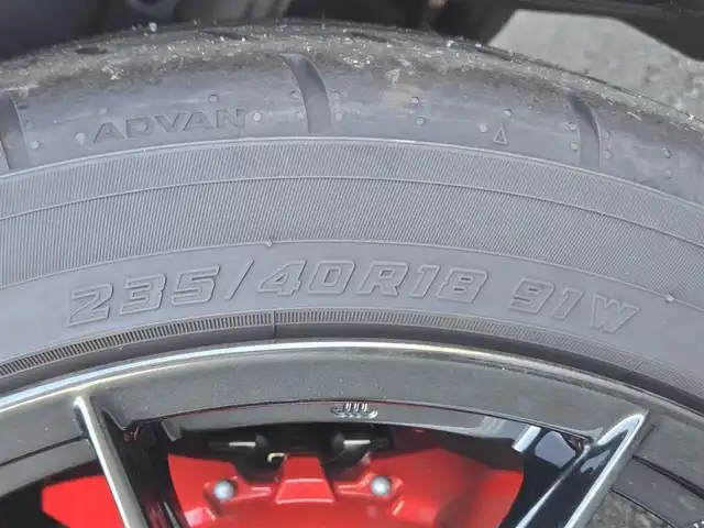 トヨタ ＧＲカローラ RZ 東京都 2024(令6)年 0.9万km プラチナホワイトパールマイカ 4WD/6MT/純正ディスプレイオーディオ/コネクトナビ/フルセグテレビ/トヨタセーフティセンス/純正BBS製18インチアルミホイール/カラードキャリパー/シートヒーター/ETC2.0/ハンドルヒーター/オートマチックハイビーム/レーダークルーズコントロール/GR純正フロアマット/カーボンルーフ/3本出しマフラー