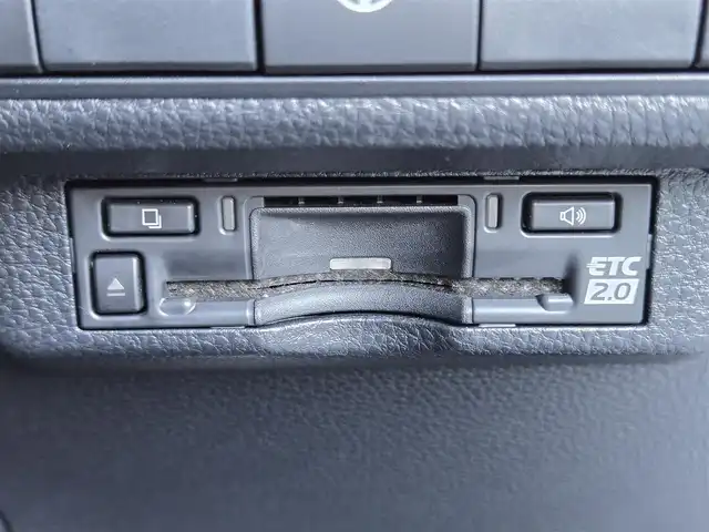 トヨタ ＧＲカローラ RZ 東京都 2024(令6)年 0.9万km プラチナホワイトパールマイカ 4WD/6MT/純正ディスプレイオーディオ/コネクトナビ/フルセグテレビ/トヨタセーフティセンス/純正BBS製18インチアルミホイール/カラードキャリパー/シートヒーター/ETC2.0/ハンドルヒーター/オートマチックハイビーム/レーダークルーズコントロール/GR純正フロアマット/カーボンルーフ/3本出しマフラー