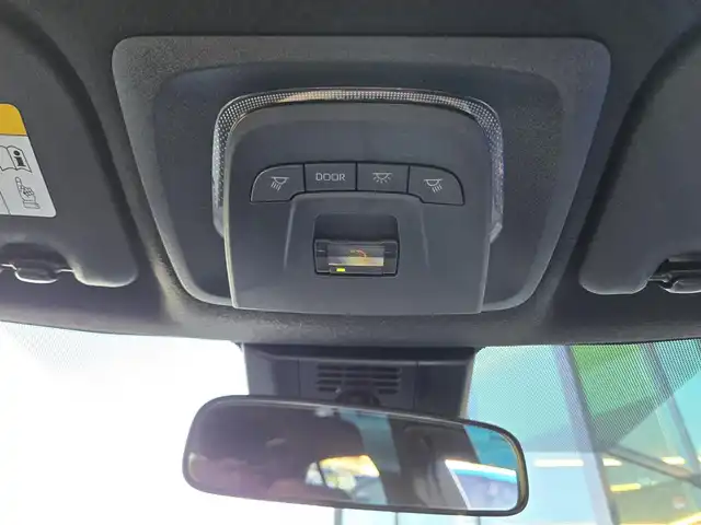 トヨタ ＧＲカローラ RZ 東京都 2024(令6)年 0.9万km プラチナホワイトパールマイカ 4WD/6MT/純正ディスプレイオーディオ/コネクトナビ/フルセグテレビ/トヨタセーフティセンス/純正BBS製18インチアルミホイール/カラードキャリパー/シートヒーター/ETC2.0/ハンドルヒーター/オートマチックハイビーム/レーダークルーズコントロール/GR純正フロアマット/カーボンルーフ/3本出しマフラー