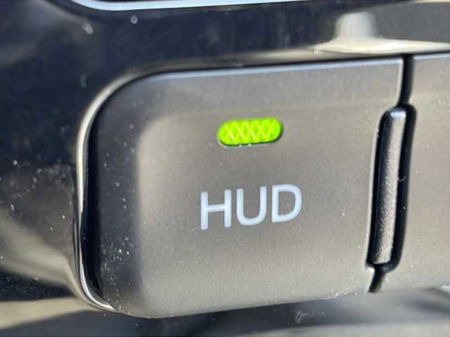 トヨタ プリウス Sセーフティプラス 茨城県 2016(平28)年 8.6万km ホワイトパールクリスタルシャイン 純正SDナビ(Bluetooth/バックカメラ/フルセグTV/CD/DVD)/横滑り防止装置/クルーズコントロール/コーナーセンサー/レーンキープアシスト/LEDオートライト/オートマチックハイビーム/カーテンエアバッグ/パーキングアシスト/スマートキー/冷房AAC/USB入力端子/ドライブレコーダー/純正フロアマット/15インチアルミホイール