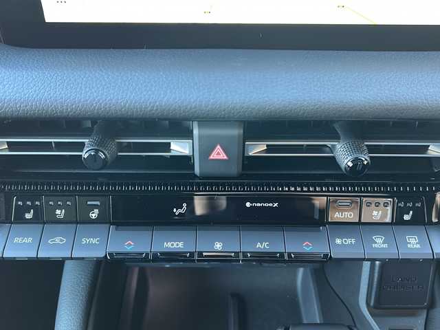 トヨタ ランドクルーザー ２５０ VX 大阪府 2024(令6)年 0.3万km アバンギャルドブロンズメタリック ワンオーナー/純正ナビ（Bluetooth/AM・FM/フルセグTV）/モデリスタエアロ（フロント・リア・サイド）/モデリスタアルミホイール/全周囲カメラ/サンルーフ/デジタルインナーミラー/ドライブレコーダー/ETC2.0/HDMI/シートヒーター/エアーシート（運転席・助手席）/プロジェクションカーテシイルミ/ルーフレール/ブラインドスポットモニター/レーダークルーズコントロール/レーンディパーチャーアラート/プリクラッシュセーフティ/クリアランスソナー