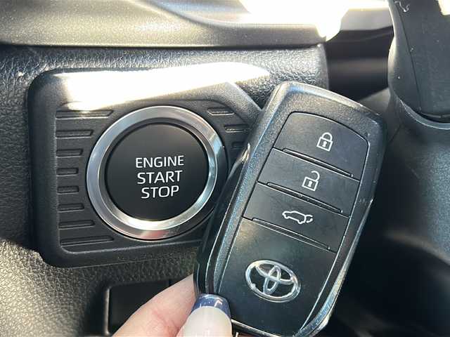 トヨタ ランドクルーザー ２５０ VX 大阪府 2024(令6)年 0.3万km アバンギャルドブロンズメタリック ワンオーナー/純正ナビ（Bluetooth/AM・FM/フルセグTV）/モデリスタエアロ（フロント・リア・サイド）/モデリスタアルミホイール/全周囲カメラ/サンルーフ/デジタルインナーミラー/ドライブレコーダー/ETC2.0/HDMI/シートヒーター/エアーシート（運転席・助手席）/プロジェクションカーテシイルミ/ルーフレール/ブラインドスポットモニター/レーダークルーズコントロール/レーンディパーチャーアラート/プリクラッシュセーフティ/クリアランスソナー