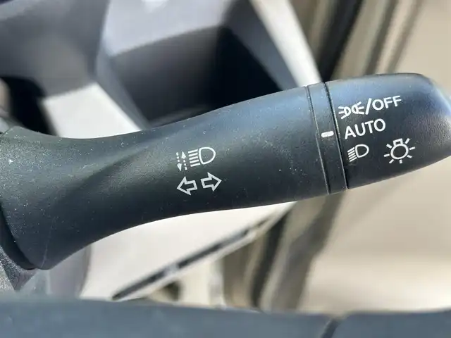 日産 ルークス X 埼玉県 2022(令4)年 0.9万km ベージュ 登録時走行距離8245km/ワンオーナー/純正ナビ（フルセグTV/AM/FM/BT）/F/B/S/全方位カメラ/片側パワースライドドア/コーナーセンサー前後/アイドリングストップ/純正ドライブレコーダー（前）/ビルトインETC/純正ドアバイザー/ステアリングスイッチ/プッシュスタート/スマートキー/スペアキー2本/保証書/車両/ナビ取扱説明書