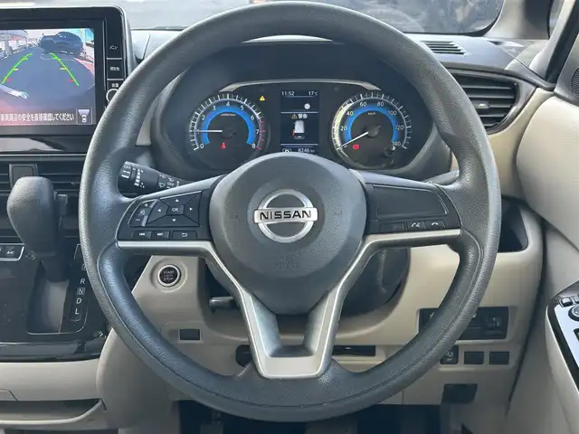 日産 ルークス X 埼玉県 2022(令4)年 0.9万km ベージュ 登録時走行距離8245km/ワンオーナー/純正ナビ（フルセグTV/AM/FM/BT）/F/B/S/全方位カメラ/片側パワースライドドア/コーナーセンサー前後/アイドリングストップ/純正ドライブレコーダー（前）/ビルトインETC/純正ドアバイザー/ステアリングスイッチ/プッシュスタート/スマートキー/スペアキー2本/保証書/車両/ナビ取扱説明書